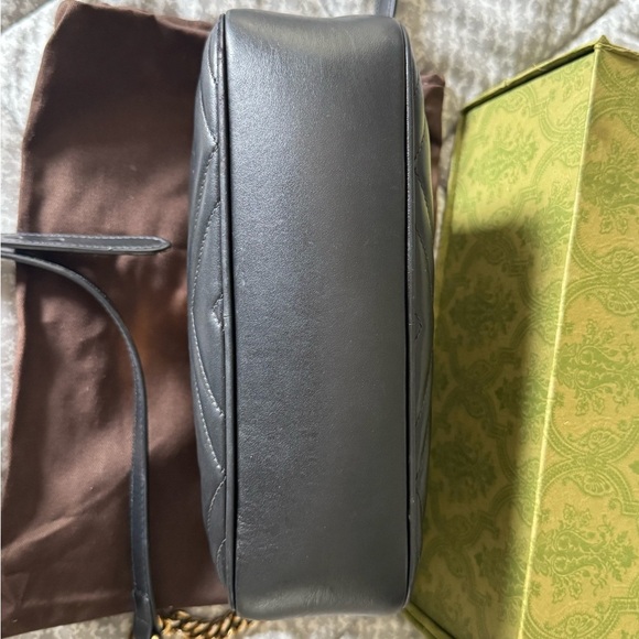 Authentic GG Marmont Gucci Black Leather Crossbody Bag. - Picture 4 of 14